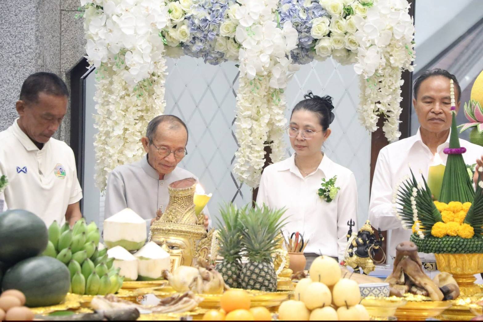title - ศูนย์ส่งเสริมและพัฒนาอาชีพเสริมนอกภาคการเกษตร โดย สำนักงานการปฏิรูปที่ดินเพื่อเกษตรกรรม จัดโครงการพัฒนาบุคลากรเพื่อเพิ่มประสิทธิภาพการดำเนินงานด้านศิลปหัตถกรรม กิจกรรมไหว้ครูช่าง ณ ชั้น 2 อาคารพระมิ่งขวัญ ศูนย์ส่งเสริมและพัฒนาอาชีพเสริมนอกภาคการเกษตร (ศูนย์ศิลปาชีพบางไทรฯ (เดิม))